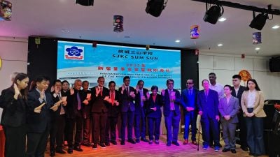 耗资60万令吉建设有盖篮球场  三山小学全面提升运动设施