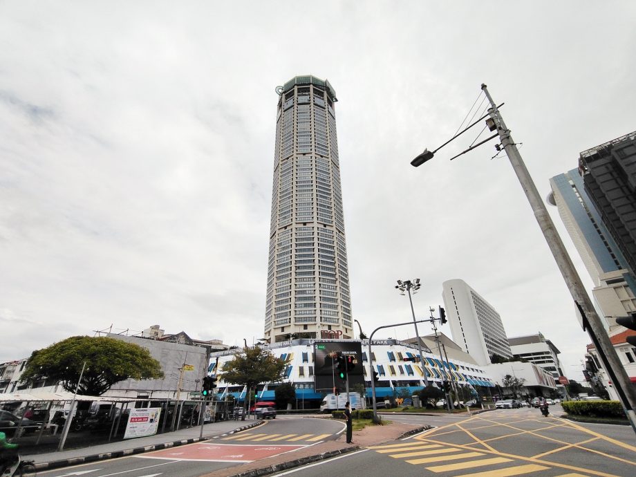 已签发（大北马）光大垫楼设空中外环走道？ 郑来兴：成本太高不实际