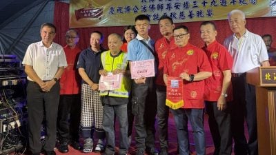 甘光峇汝福德祠拨5万  病黎学子受惠