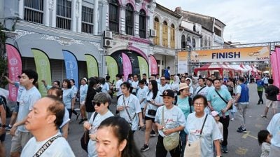 逾千人“一起FUN肆走”  老少同行 欢乐满满