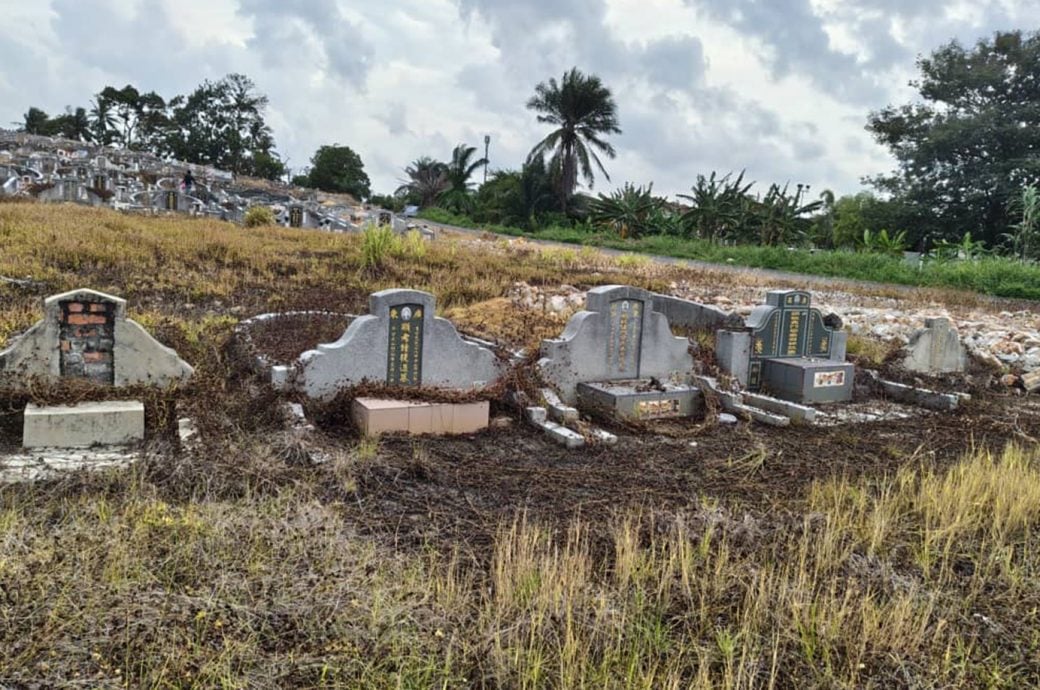 已签发（大都会）巴生广东义山迁墓通告