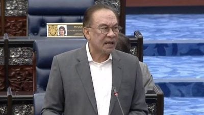 沙巴州选| 反对党批评竞选却用官车 安华：安全考量首相必须有官车有保安