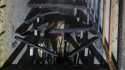 巴占一住家储藏室起火  毁楼梯房间 无人伤亡