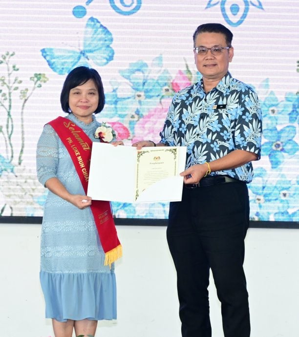 师生校友齐聚一堂送别 培南华中副校长陆慕洁荣休 