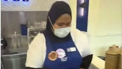 心疼女员工遭泼咖啡 网民要Zus交代否则杯葛