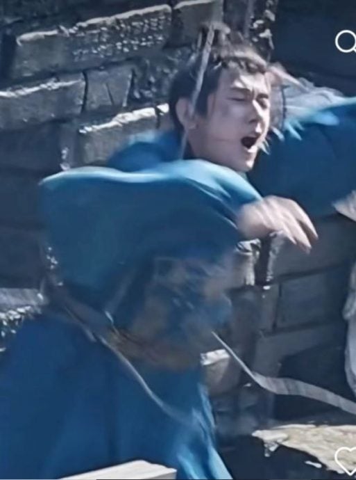 成毅拍戏吊钢丝再出事 背部重撞墙险破相