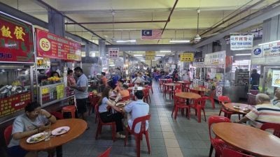 拉律峇登综合公市小贩中心 21日起休业提升排水系统