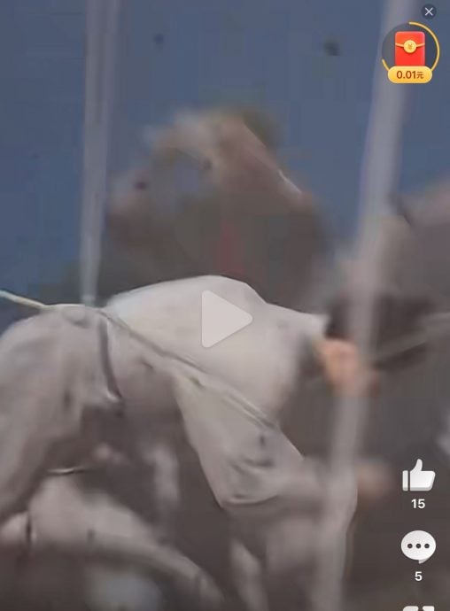 拍吊钢丝戏意外撞头倒地不起 成毅疼到蜷缩剧组挨轰