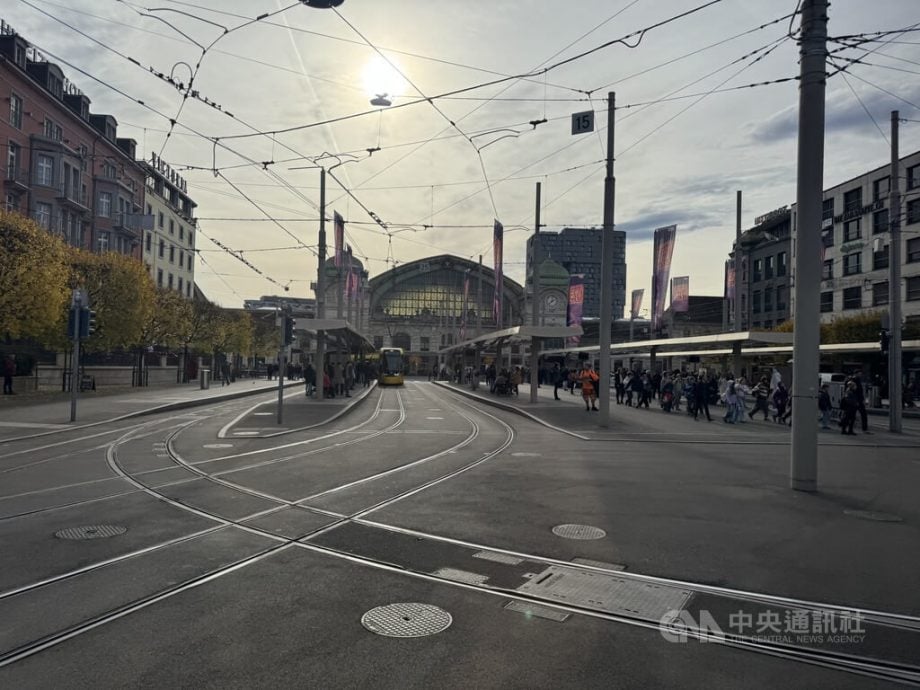 拚盘/瑞士小镇科技执法 交通罚款每日进帐10万瑞郎