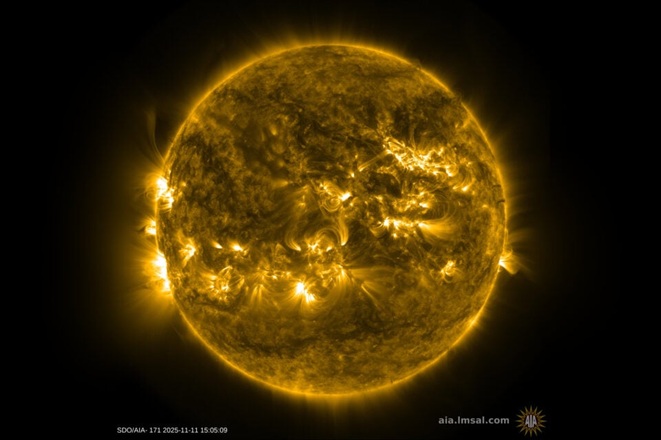 拼盘∕强烈地磁暴来袭　全美多州上演极光秀
