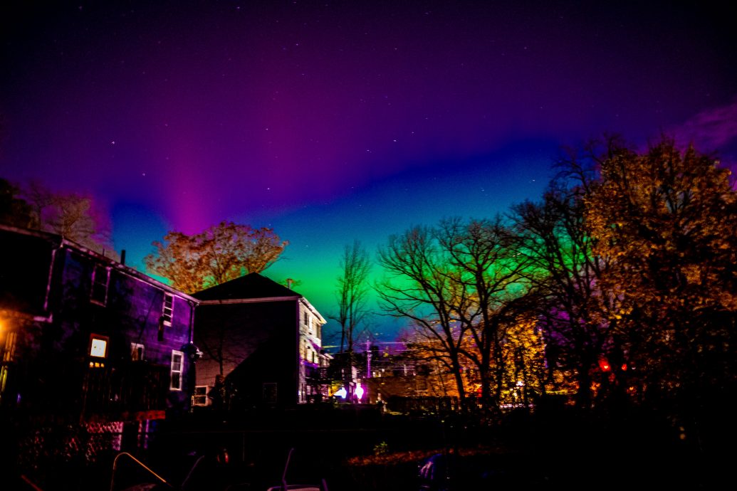 拼盘∕强烈地磁暴来袭　全美多州上演极光秀