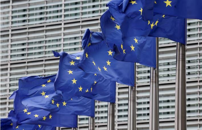 控俄发动影响力战争|欧盟拟保护选举、媒体免受“混合攻击”