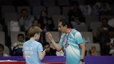 韩国羽球超级300赛｜教练劝吴堇溦莫打混双赛  “健康为重，别冒险！”