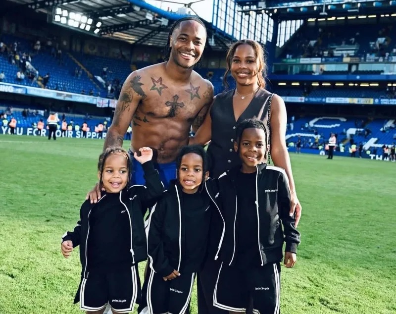 斯特林又遭遇窃  全家在屋内惊魂一场