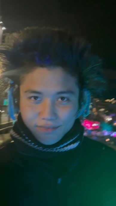 新加坡首映强抱艾莉安娜 澳洲网红被判入狱9天