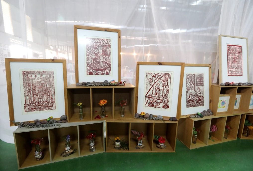 早报//大都会-希望之谷“希望献心艺9.0”慈善画展/7图