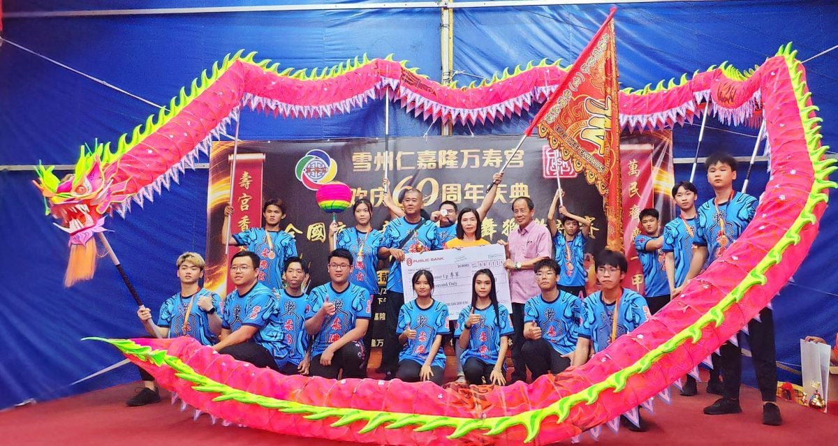 早报头-大都会：仁嘉隆万寿宫60周年庆，举办全国夜光龙暨高桩舞狮邀请赛