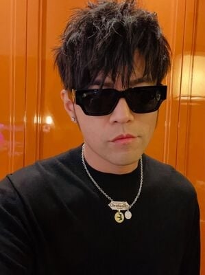 晒满地电线爆专辑卡关 周杰伦自认龟毛：受够了！