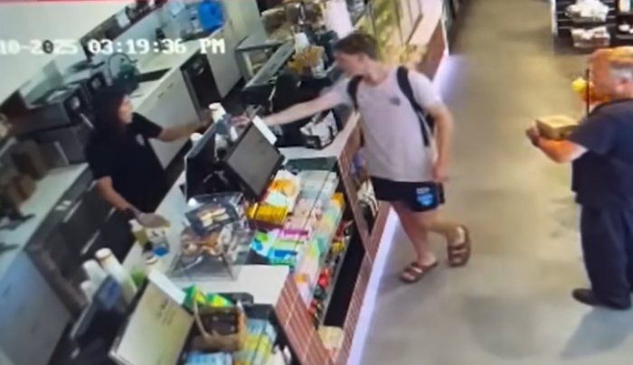 暖势力  澳洲少年捡获逾9000现金全数归还  全网点赞暖心结局