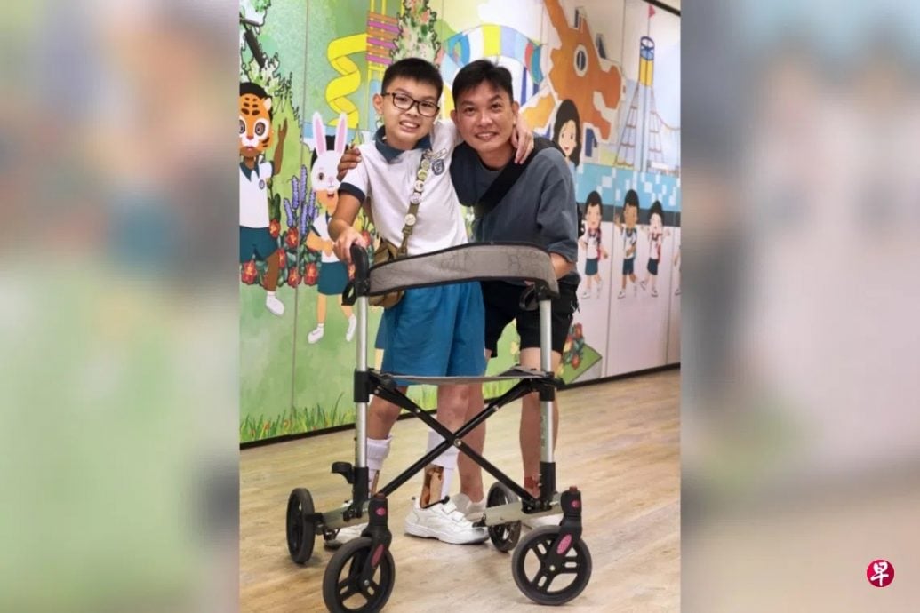 **暖势力**国：暖势力（必下）：迈步艰难但坚决向前  家人校方助脑麻痹儿独立