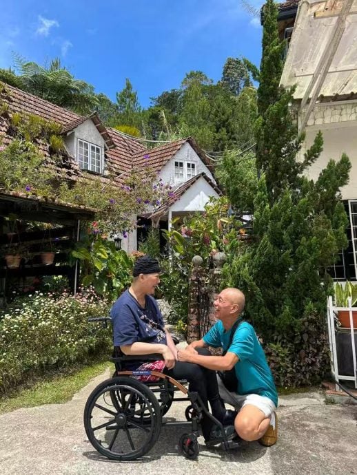 暖势力/张彩霞发愿捐大体,家属成就了心愿。