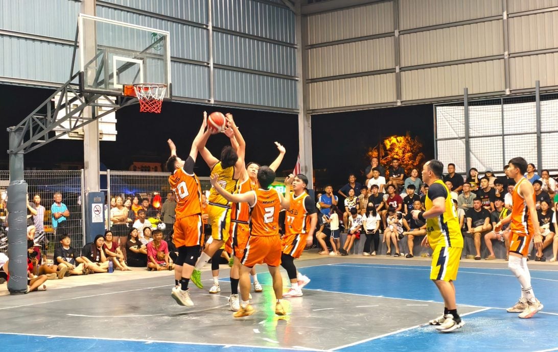 曼绒村BA希望杯 决赛队伍上演精彩赛事