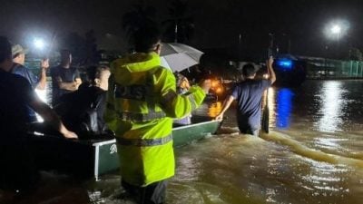 曼绒水灾 | 班台区500灾民迁移 开设10临时疏散中心安置