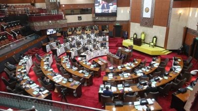 6主轴 涉及32.3亿   雪财案三读通过  