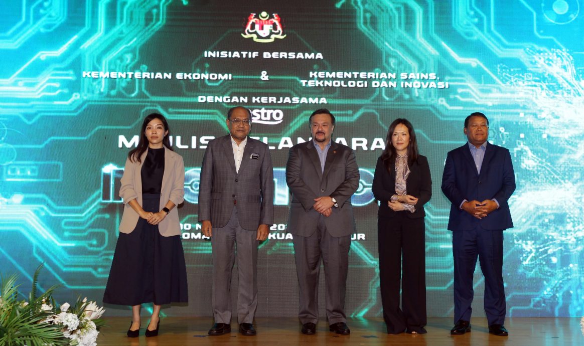 未签∕阿米尔韩查：第三季度 5.2%增长势头料延续至第四季