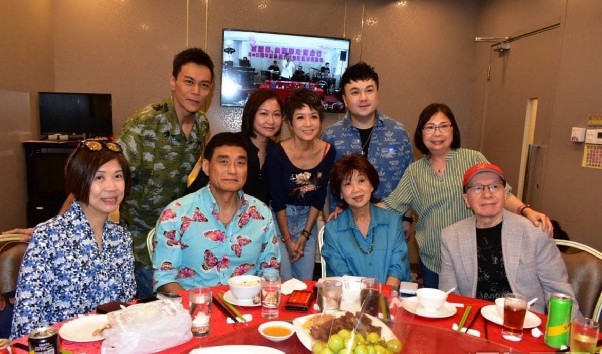 朱咪咪持续暴瘦惹担忧 自嘲已变仙鹤