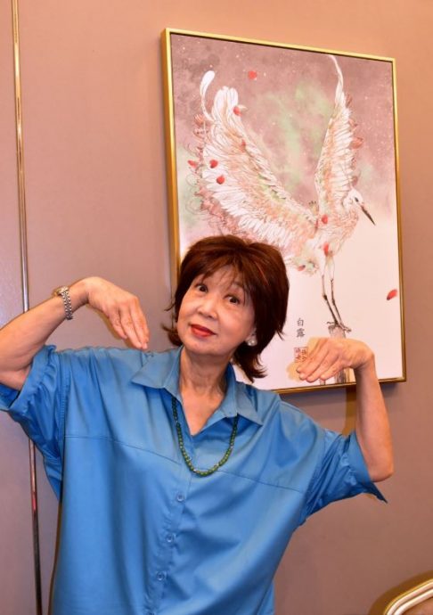 朱咪咪持续暴瘦惹担忧 自嘲已变仙鹤