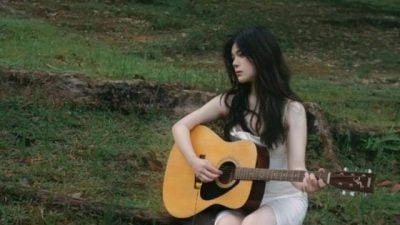 林佚／一首歌词连环出车祸的流量商品──〈打火机〉