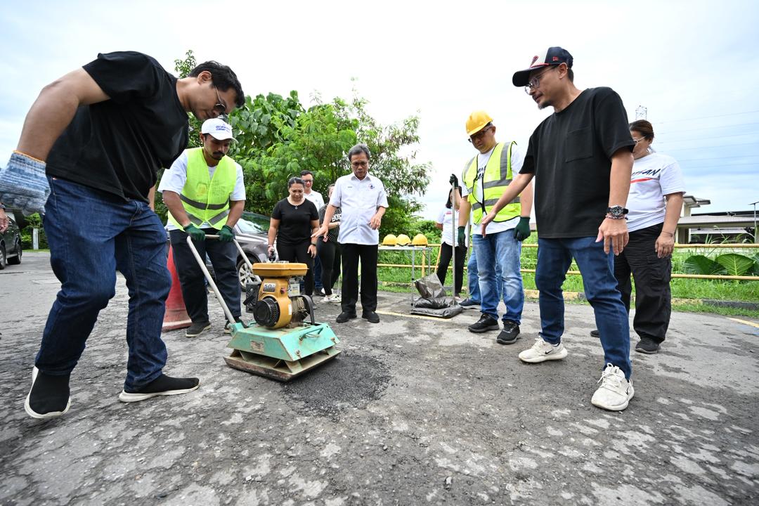 民兴建议用BioAsphalt 解决沙坑洞道路