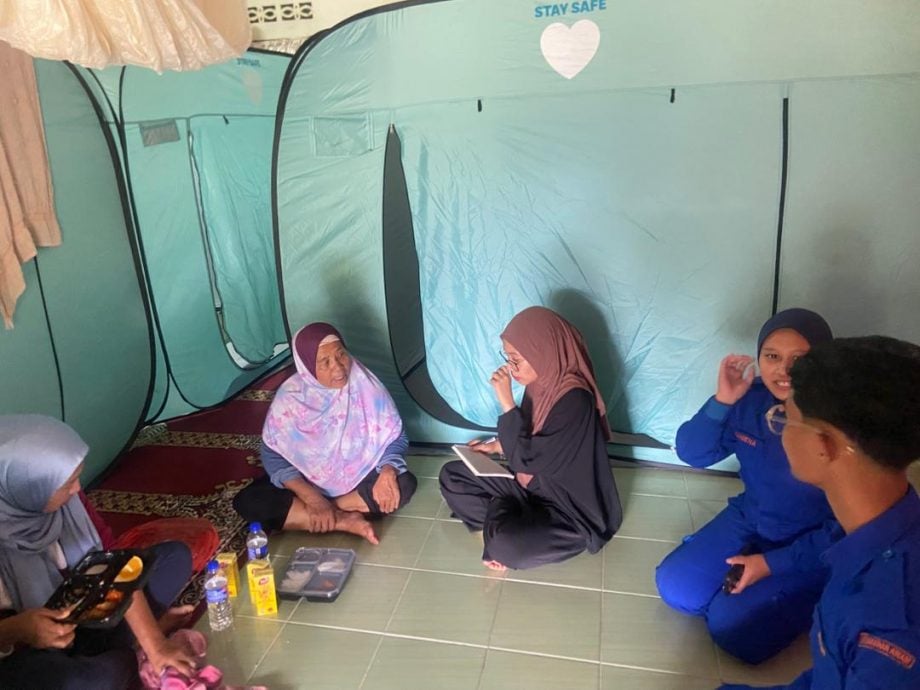 水患恶化1640户家庭受灾 霹灾民破5千