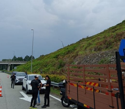 汝来大道惊现疑似人骨 警方追查死者身份