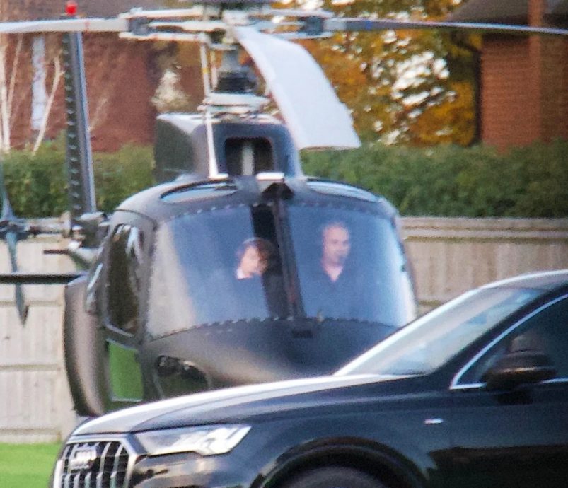 汤告鲁斯开直升机赴宴 搞到小镇“鸡飞狗跳”被投诉