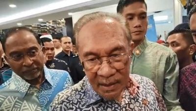 【视频】沙40%净税收案| 否认因选举放弃上诉 安华：与沙巴州选无关