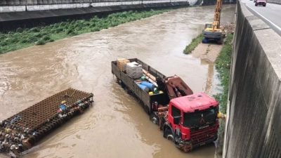 河流提升工程最后一天遇急流！34岁工头被卷走 生死未卜