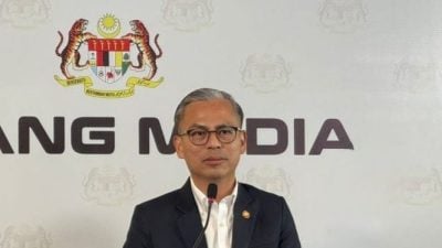 法米：首相强烈谴责记者遭袭案