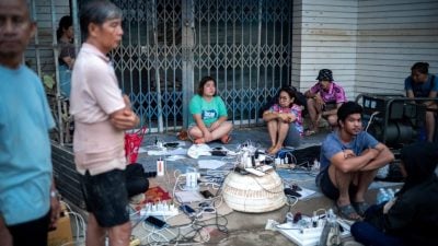 泰南大水灾 死亡人数增至162人