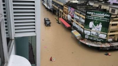 泰南大水灾|水灾扰乱出游计划 旅客延后合艾之旅