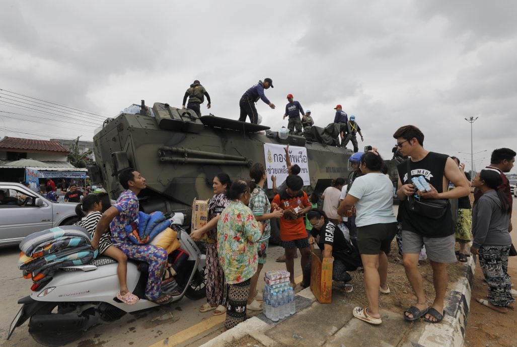 泰相阿努廷就水灾破坏道歉 大规模清理工作展开