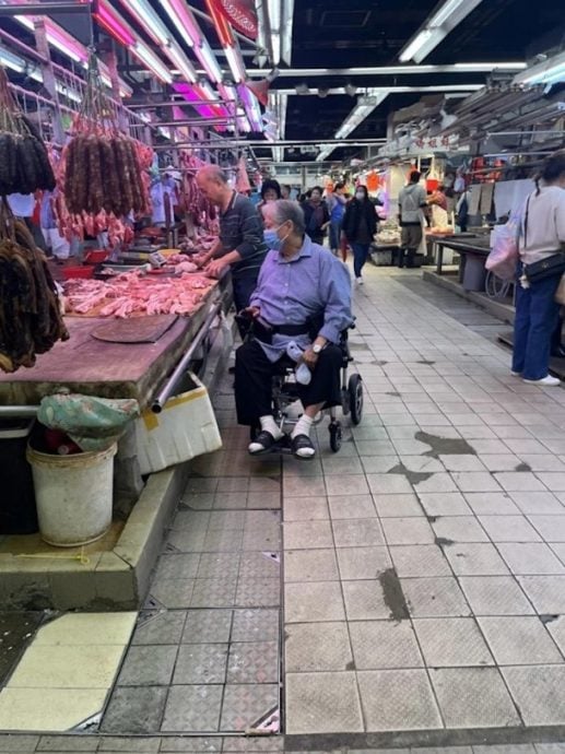 洪金宝西安会武术名将 耍太极步履稳健精神佳