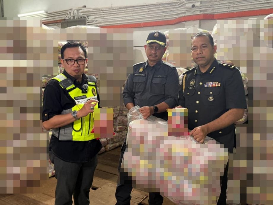 涉嫌非法使用清真食品标志花生及零食加工厂被查充公逾3万令吉产品