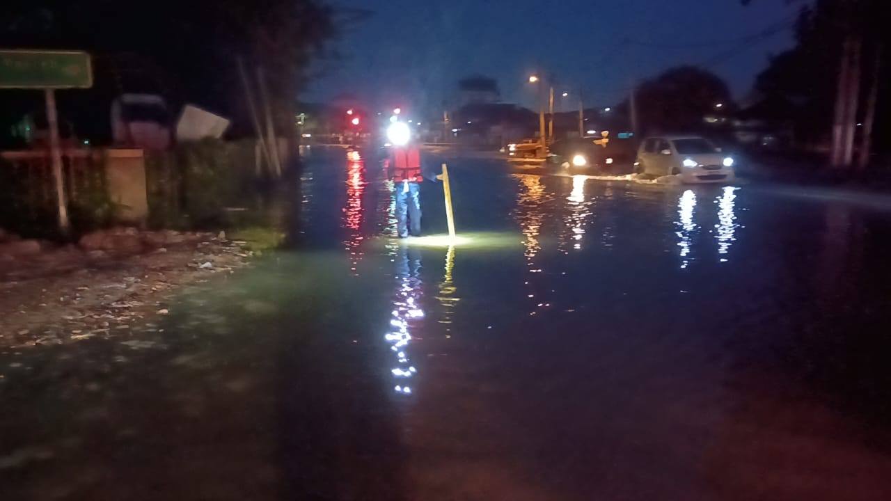 涨潮季候风加叠影响 下霹民防队加强水灾黑区监测