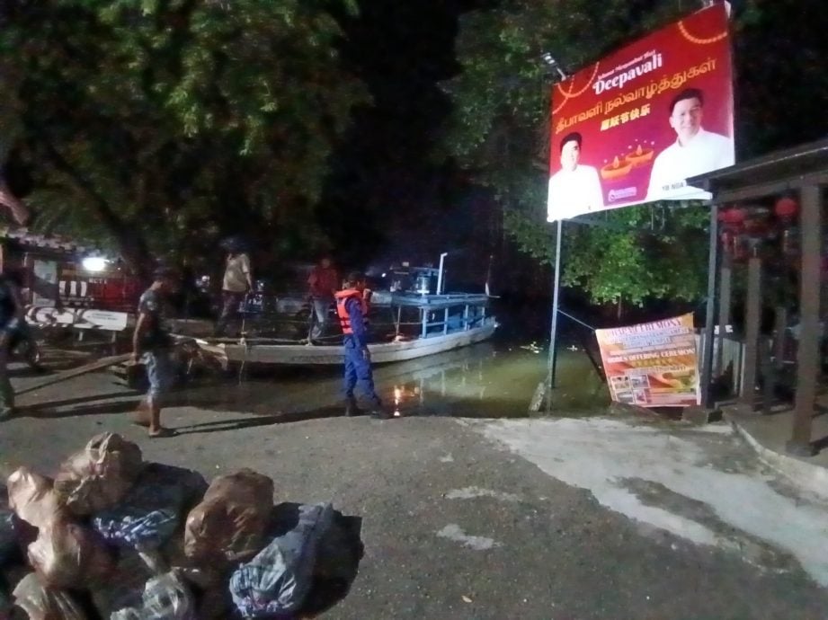 涨潮季候风加叠影响 下霹民防队加强水灾黑区监测