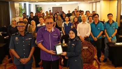 潘中山促政府关注实际需求   应简化制造业免税手续