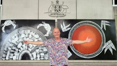 澳专员主持揭幕 原住民画作展澳马情谊