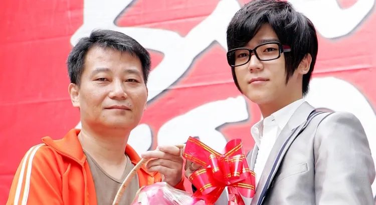 父亲涉刑案被通缉 毕书尽切割：不清楚