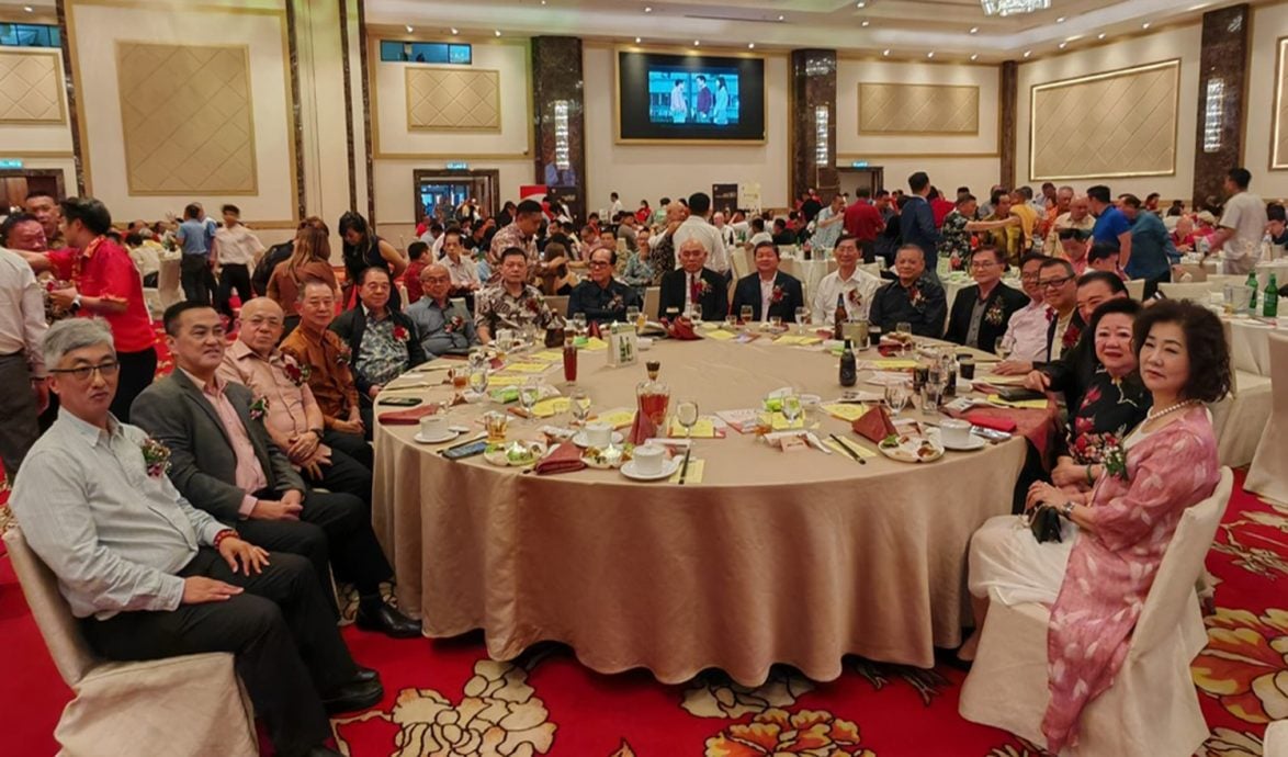 版4头（大都会）巴生友智俱乐部22周年晚宴